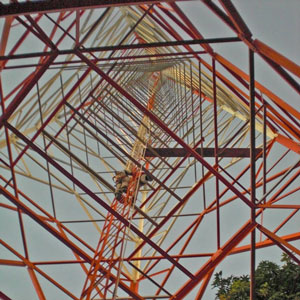 EmiL Montagem Desenvolvendo linhas de produção pelo mundo.  Manutenção, Montagem  e automação industrial