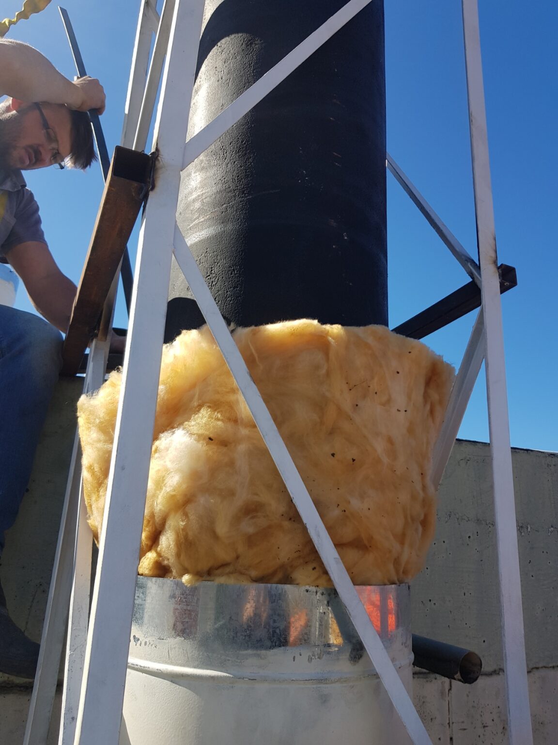 instalação de chaminés industriais, pela equipe Emil montagem